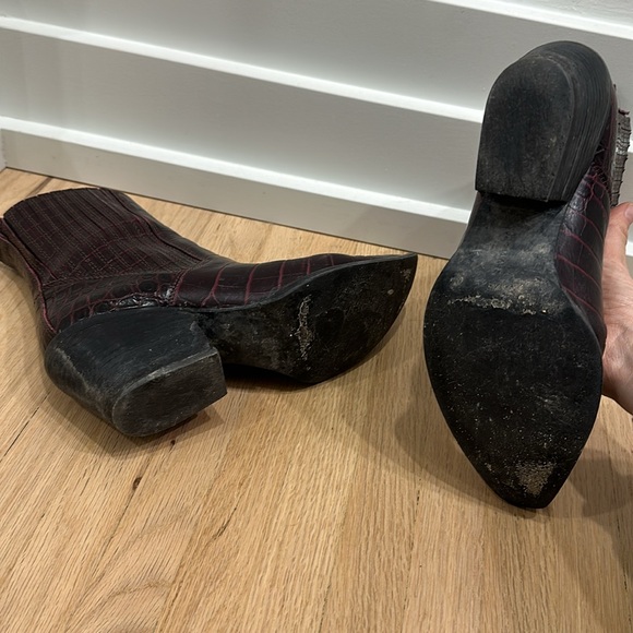 Zara burgundy croc heeled ankle boots - Picture 3 of 4